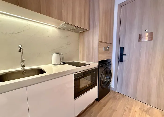 A La Carte Bay Khách sạn hẻo lánh Hạ Long