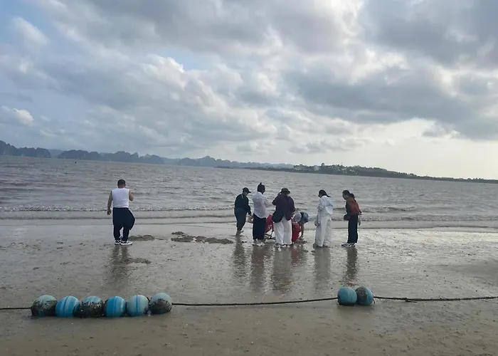 Khách sạn hẻo lánh A La Carte Bay Hạ Long